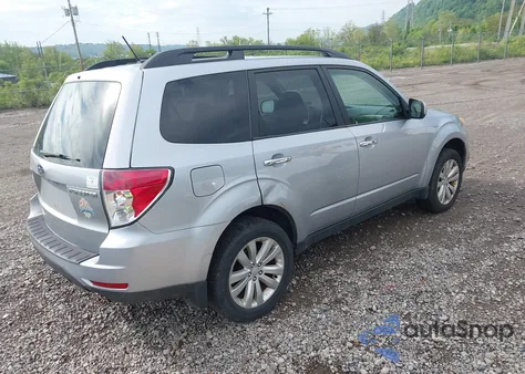 2012 Subaru Forester 2.5X Premium z USA, uszkodzony, nr VIN JF2SHBDC1CH451091